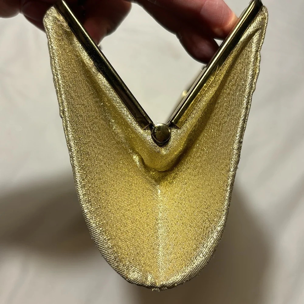 Vintage Retro Gold Clutch Bag with Metal Clasp and Chain Handbag Purse - Picture 3 of 8